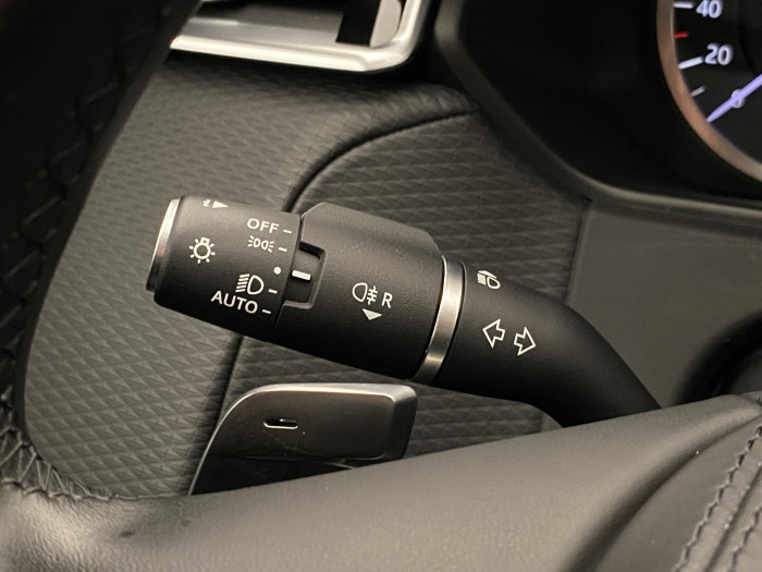 Land Rover Range Rover Velar D200 R-DYNAMIC SE AWD AUT 2.0 d Dynamic SE