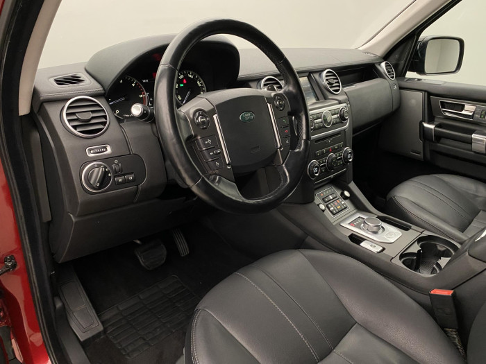 Land Rover Discovery 3.0 TDV6 S AWD REZERVACE