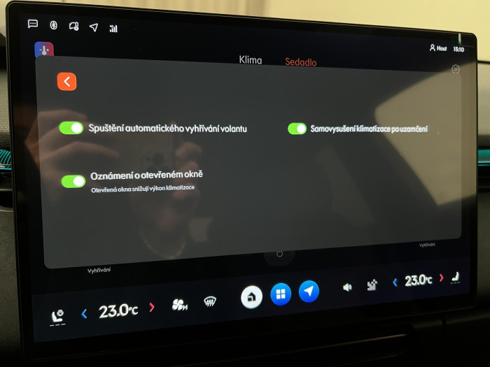 Lynk & Co 08 MORE PHEV