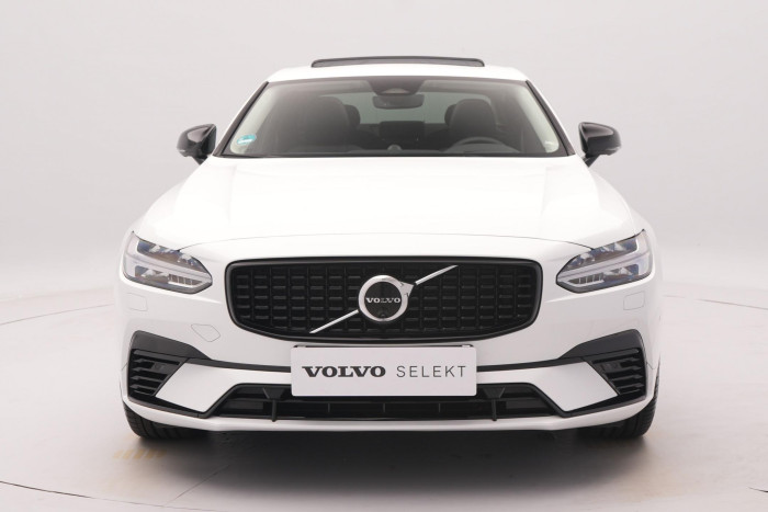Volvo S90 T8 AWD RECHARGE REZERVACE