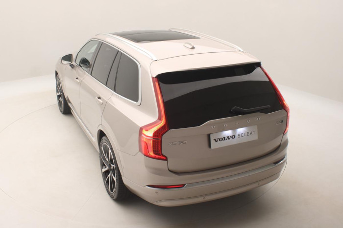 Volvo XC90 B5 AWD ULTIMATE CZ REZERVACE