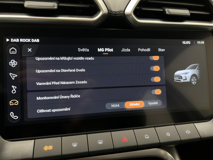 MG ZS 1.5 EMOTION HYBRID+ AUT CZ