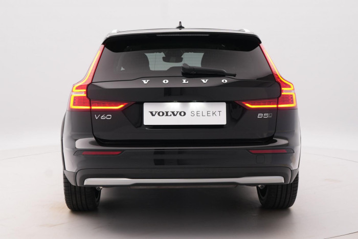 Volvo V60 CC B5 AWD ULTIMATE REZERVACE 2.0 CC CC