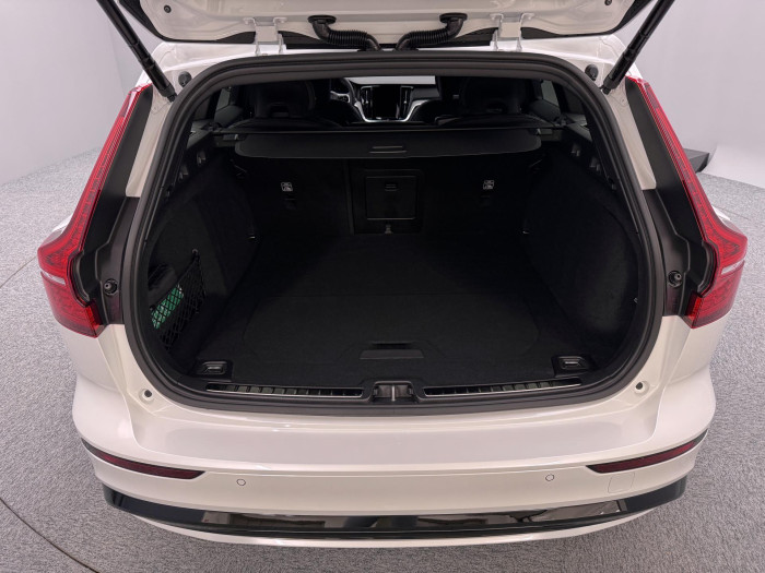 Volvo V60 T6 AWD Plug-in DARK ULTRA