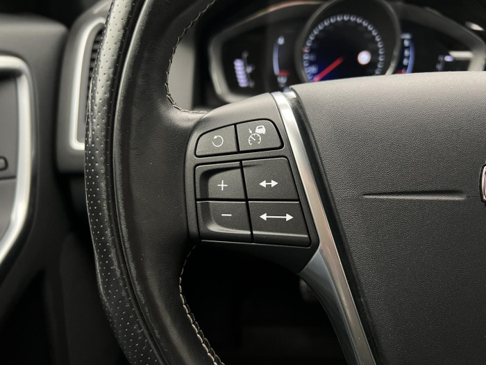 Volvo XC60 D4 AWD MOMENTUM AUT 2.4 d Momentum