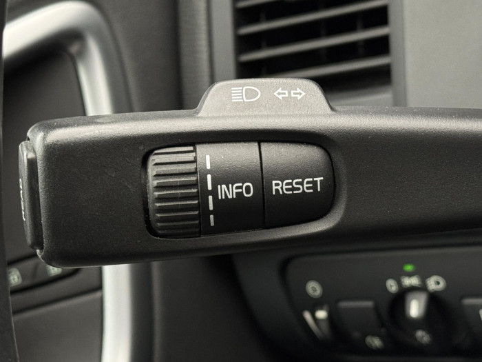 Volvo XC60 3.2 AWD MOMENTUM CZ 3.2 Momentum