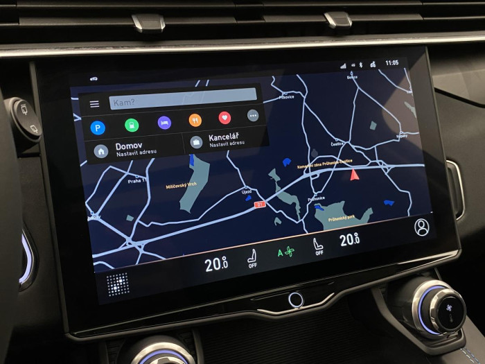 Lynk & Co 01 PHEV DCT AUT 1.maj. REZERVACE