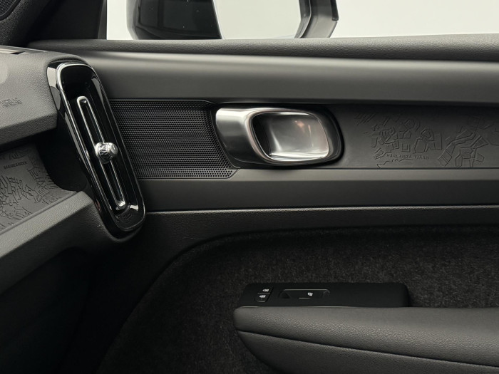 Volvo XC40 RECHARGE SINGLE PLUS 1.maj.