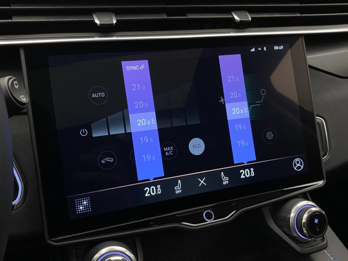 Lynk & Co 01 PHEV DCT AUT 1.maj. REZERVACE