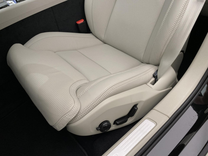 Volvo V60 B4 AUT BRIGHT PLUS