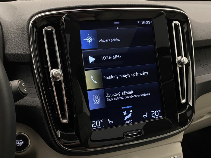 Volvo XC40 D3 MOMENTUM AUT REZERVACE 2.0 d Momentum