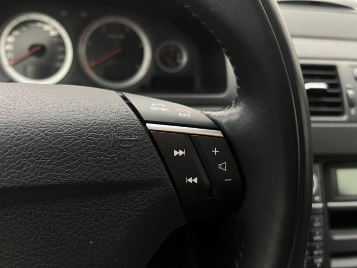 Volvo XC90 D5 AWD SUMMUM 7MÍSTNÁ AUT 2.4 d Summum