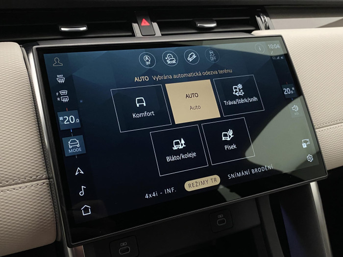 Land Rover Discovery Sport D200 DYNAMIC SE AWD REZERVACE 2.0 d Dynamic SE