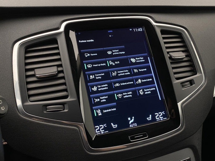 Volvo XC90 D5 AWD MOMENTUM AUT 7míst 2.0 d Momentum