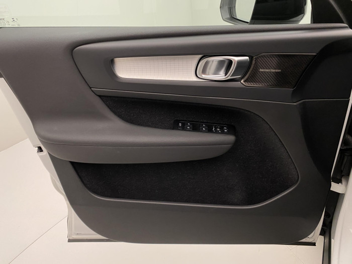 Volvo XC40 T2 MOMENTUM AUT 1.5 Momentum