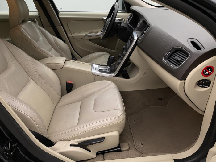 Volvo S60 D5 SUMMUM AUT 2.4 d Summum