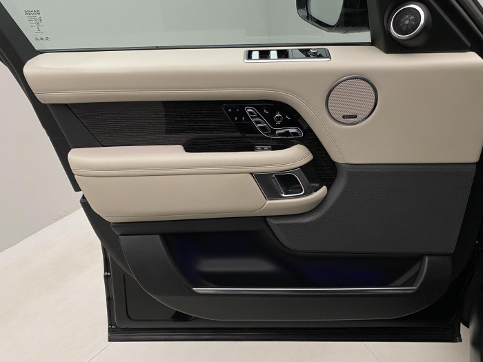 Land Rover Range Rover SDV8 AWD REZERVACE