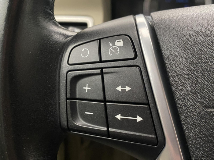 Volvo XC70 D5 AWD SUMMUM AUT CZ 2.4 d Summum