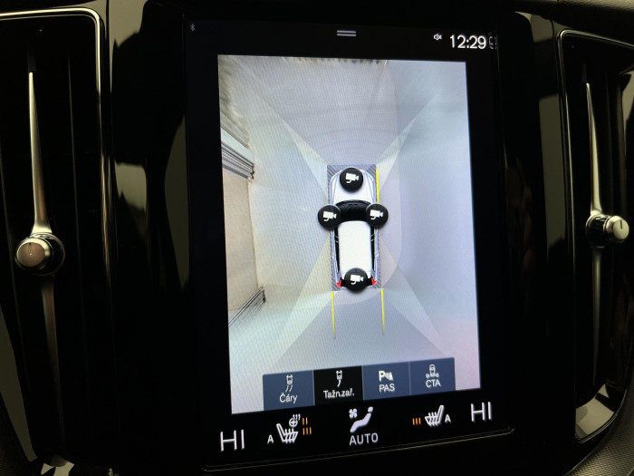 Volvo XC60 B4 AWD R-DESIGN AUT