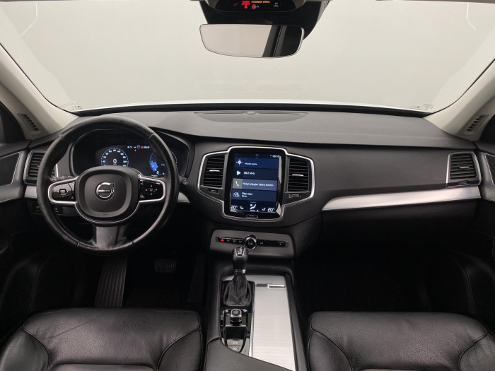 Volvo XC90 D5 AWD MOMENTUM AUT CZ 7míst 2.0 d Momentum