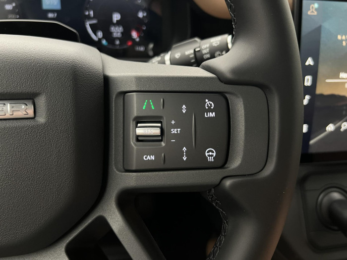 Land Rover Defender 110 D350 X-DYNAMIC HSE AWD AUT 3.0 d Dynamic