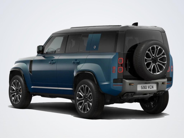 Land Rover Defender OCTA P635 AWD AUT