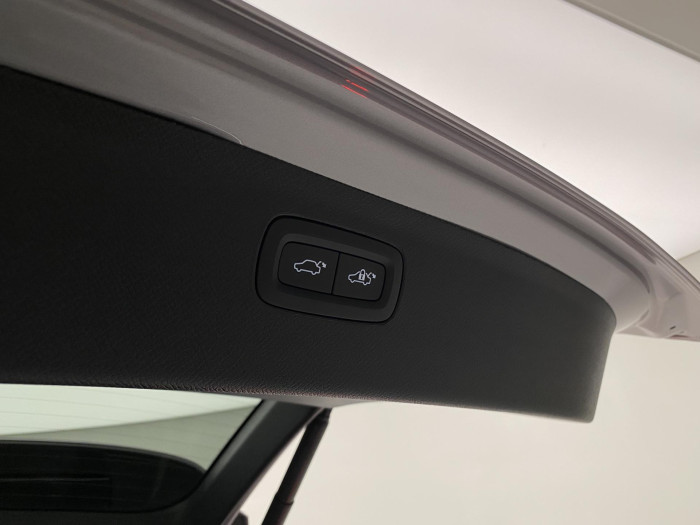 Volvo XC90 T8 AWD RECHARGE BRIGHT PLUS 7m