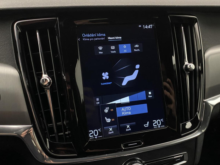 Volvo V90 D4 AWD MOMENTUM REZERVACE 2.0 d Momentum