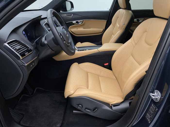 Volvo XC90 T8 AWD ULTIMATE DARK RECHARGE
