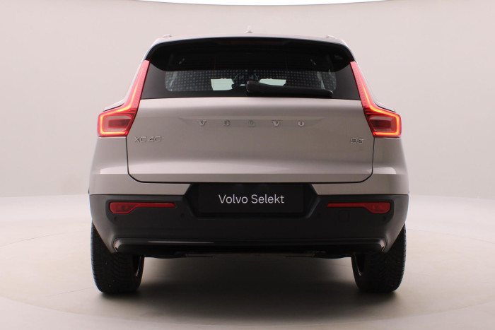 Volvo XC40 B3 DARK PLUS AUT CZ