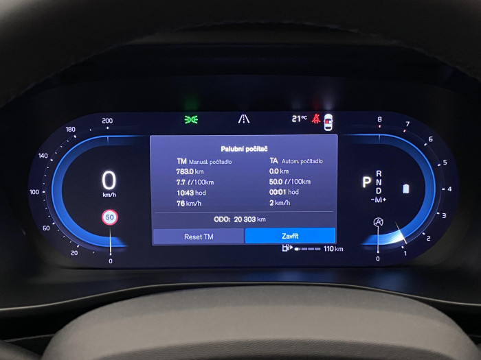 Volvo XC40 B4 DARK PLUS AUT CZ