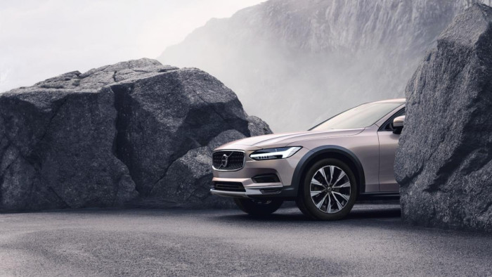 Volvo V90 B4 AWD AUT CROSS COUNTRY PLUS 2.0 Plus