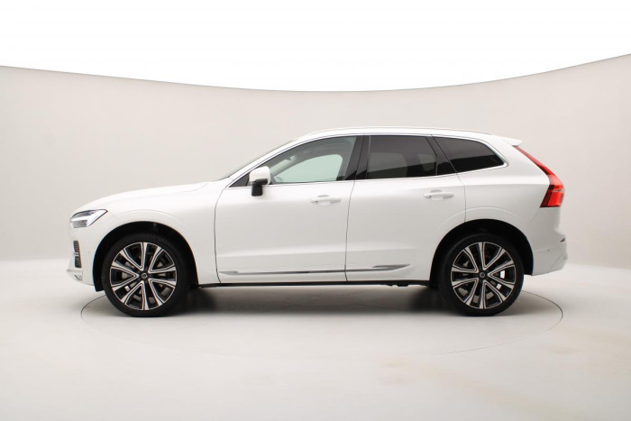 Volvo XC60 B5 AWD ULTIMATE AUT REZERVACE