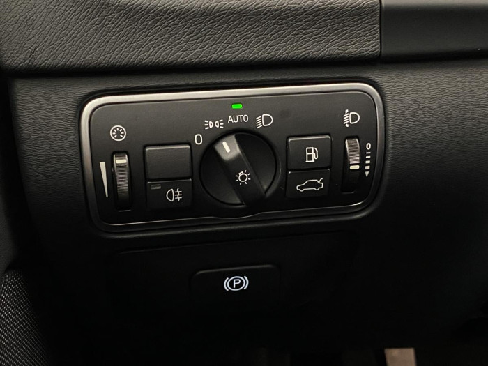 Volvo V60 D2 NAVIGACE 1.maj. REZERVACE 2.0 d