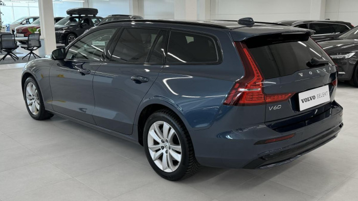 Volvo V60 B4 PLUS DARK AUT CZ REZERVACE