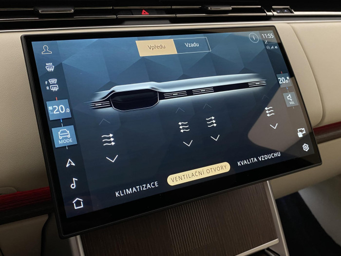 Land Rover Range Rover P550e AUTOBIOGRAPHY SWB