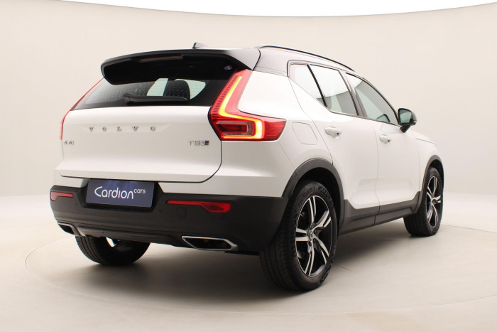 Volvo XC40 T5 R-DESIGN TWIN ENGINE AUT