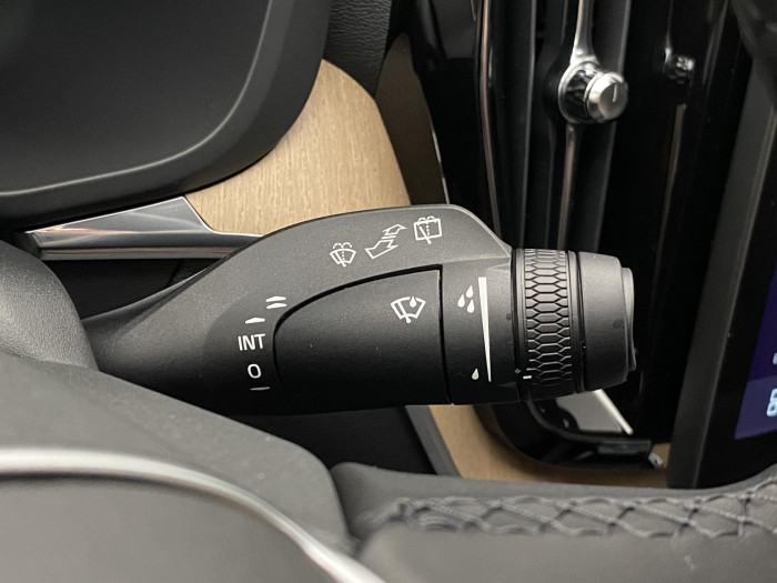 Volvo XC60 T6 AWD AUT DARK PLUS