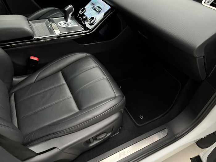 Land Rover Range Rover Evoque P200 AWD R-DYNAMIC AUT CZ 2.0 Dynamic