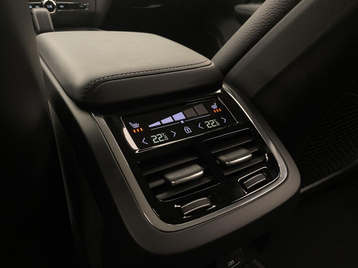 Volvo V60 CC B5 AWD PLUS AUT 1.maj.