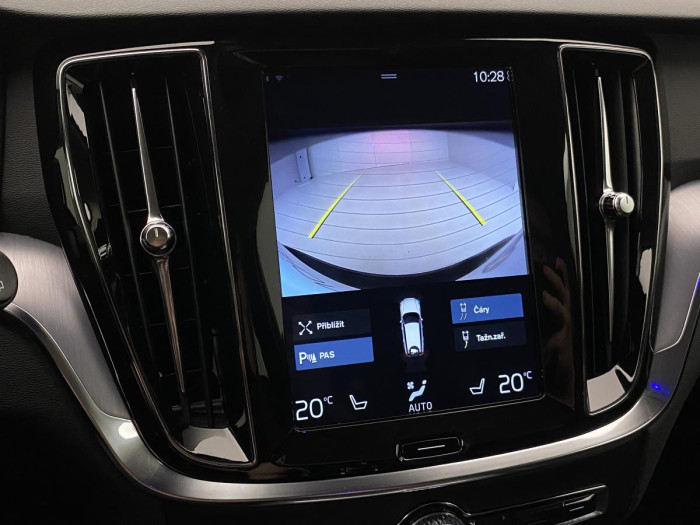 Volvo V60 D3 MOMENTUM AUT REZERVACE 2.0 d Momentum