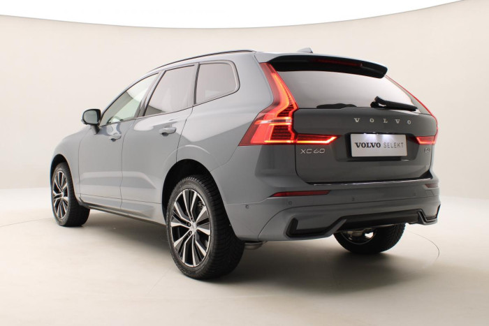 Volvo XC60 B4 AWD ULTIMATE DARK AUT CZ