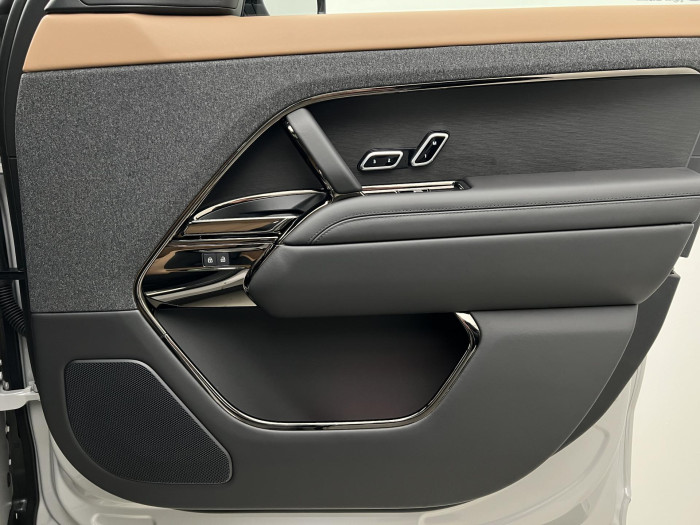 Land Rover Range Rover Sport D350 AUTOBIOGRAPHY REZERVACE 3.0 d