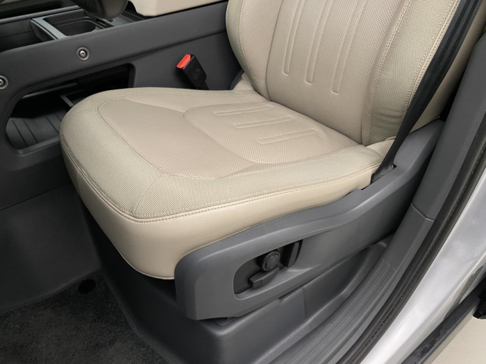 Land Rover Defender 110 P400 SE AWD AUT CZ 3.0 SE