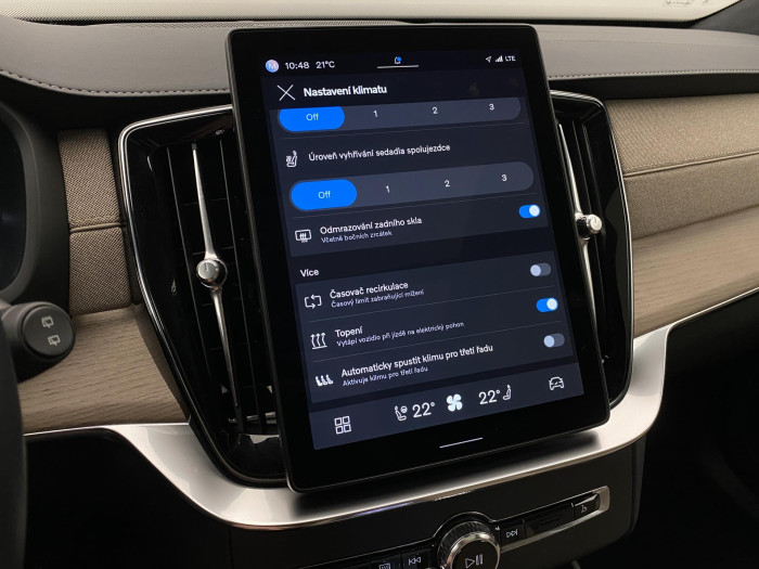 Volvo XC90 T8 AWD RECHARGE DARK ULTRA 7