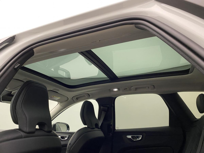 Volvo XC60 B4 AWD AUT DARK ULTIMATE