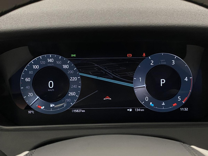 Land Rover Range Rover Velar D300 SE AUT AWD REZERVACE 3.0 d SE