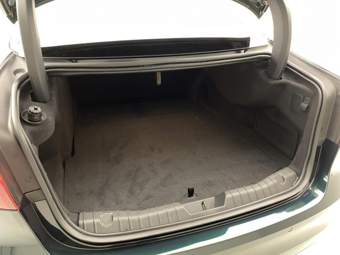 Jaguar XF D200 R-DYNAMIC REZERVACE 2.0 d Dynamic