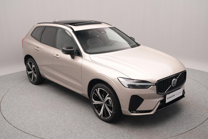 Volvo XC60 B5 AWD DARK PLUS
