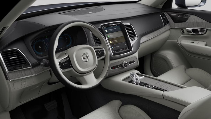 Volvo XC90 B5 AWD AUT BRIGHT PLUS 7-míst